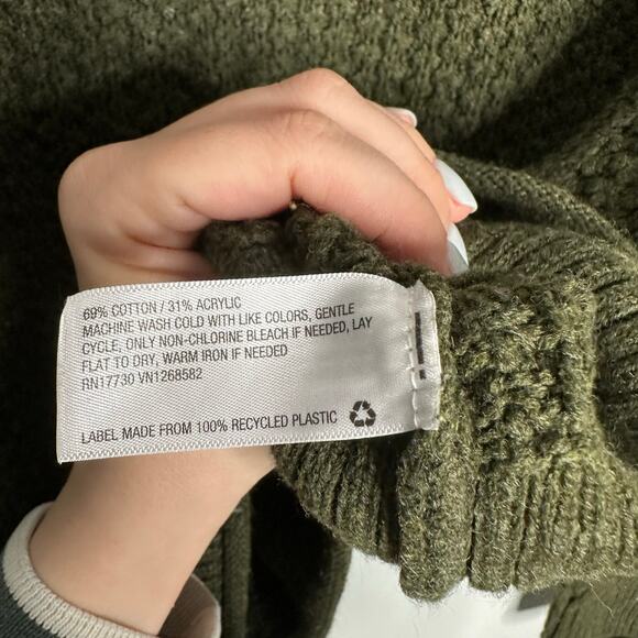 Universal‎ Thread Women's Pullover Crew Neck Knitted Olive Green Sweater Size XS - Picture 4 of 6